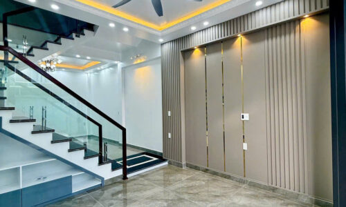 NHÀ 4 TẦNG ĐỘC LẬP MẶT ĐƯỜNG THƯ TRUNG ĐỐI DIỆN NHÀ THỜ THƯ TRUNG