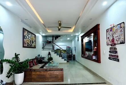 Cần Bán Căn Nhà 52m² 3 Tầng Hướng Đông Bắc Ngay Tiền Phòng Đằng Hải