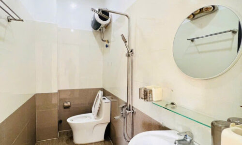 NHÀ 3 TẦNG ĐỘC LẬP – SAU 1 NHÀ MẶT ĐƯỜNG PHƯƠNG LƯU