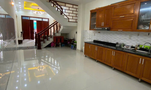 Bàn Nhà Phố Chợ Lũng 60m2 3.5 Tầng VỊ TRÍ ĐẸP HIẾM CÓ 3,95 tỷ
