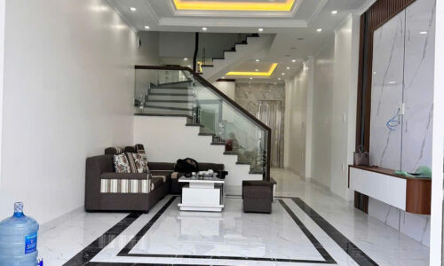 Bán Nhà 4 Tầng 50m2 Ngõ Rộng Tại Phố Hàng Tổng